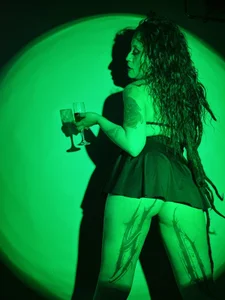 Fenix_Lilith Your Christmas gift 🎁✨ صورة واحدة|Fenix_Lilith Your Christmas gift 🎁✨ صورتان|Fenix_Lilith Your Christmas gift   🎁✨  5 صور|Fenix_Lilith Your Christmas gift 🎁✨  5 صورة