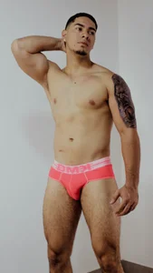 Dimitri_Collemanのloveの 3枚の写真