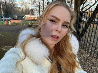 blushing_star Public Foto 8