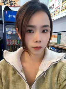 Lili0703's XXX Nude Photo 5