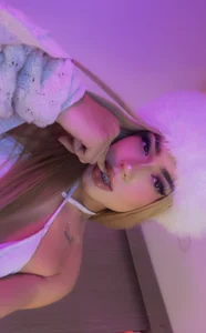 Nicoleth_ 🫠 . fénykép