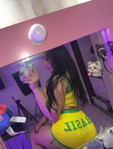 _Abella_Danger_ Public Bilde 4