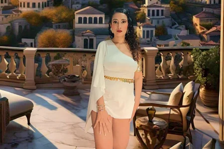 Holyjacky_ A goddess wants to have fun with humans Pic