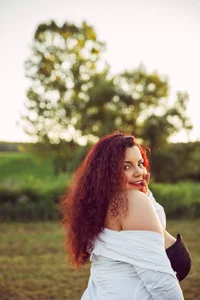 MiryamInes Fun in the hay! Pic