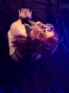 Cat girl(⁠=⁠^⁠･⁠ｪ⁠･⁠^⁠=⁠)💜 od zafire_gixx  3 snímek