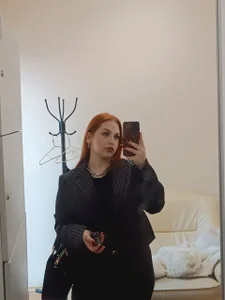 MonickaV Public Foto 3