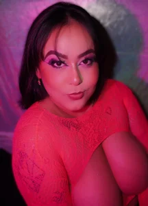 Pamela_tomas Public Immagine  7