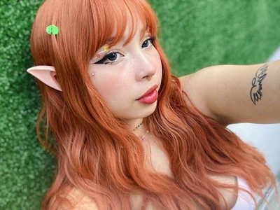 KimieCole Public Foto