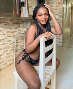 EXOTIC_EBONY_ Hips dont lie 🔥💖  5টি ছবি