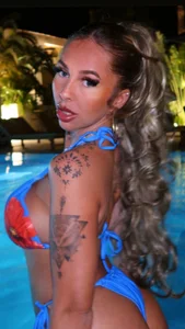 Public de CheekyChels  8 photos