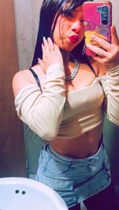 AylaKissVs Public Pic 2