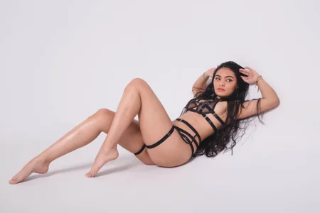 LunaAspen_ Public Pic 4