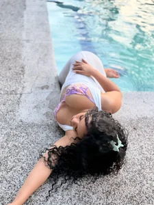 alexa_bossh: run in the pool? ( 8 фото)