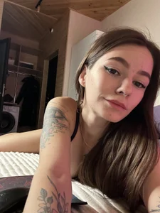 girl_with_snaketatto0 Public Foto 4