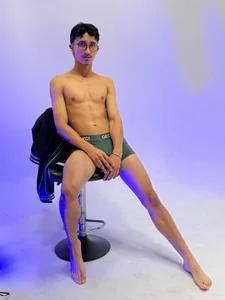 TOBIASFERRER HOT GREEN!! Pic 3