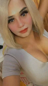 12inchhugecock Public Pic 3