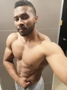 karsonmorris: Public ( фото)