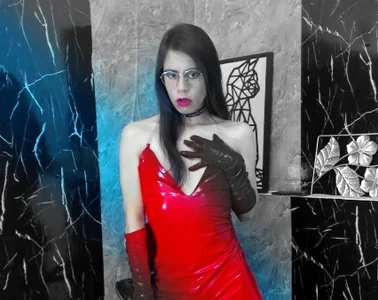 FRAN_DESS REDLOVE Foto