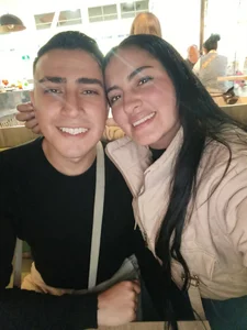 JuaNiCOL Stealing kisses and smiles Poză 4