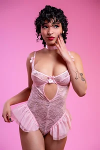 DaniCollinn_ 🌸  3টি ছবি