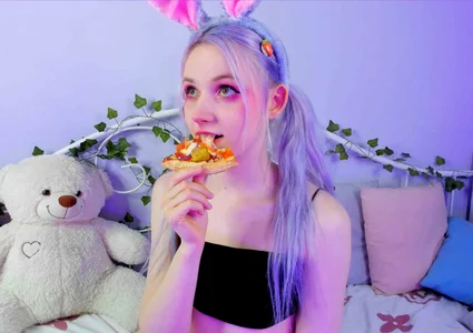 SweeteRose_Royce's Very cute bunny Sex Photo 4