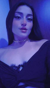 Lucy_Williiams Public Pic 3