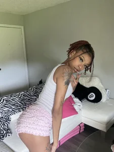 smileysinsxo Public Pic 5
