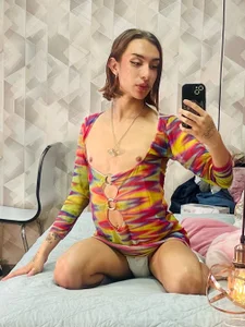 MadisonWood01 spank my sexy ass Hình 3