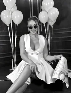 BabesGoWild 1St DECEMBER Olivia S birthday Poză 9