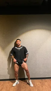 brooklyn- Clean my legs  2. fénykép