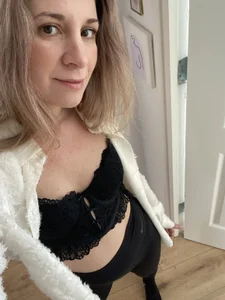 lindy94 Public Pic 7
