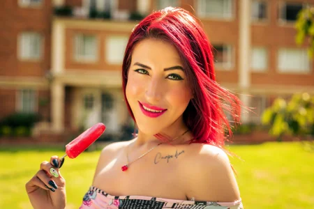 AllissaBrowm casual Pic 5