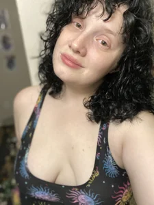 Thiccums-the-Goddess's photo