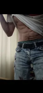 I AM od BODY_CUM  snímek