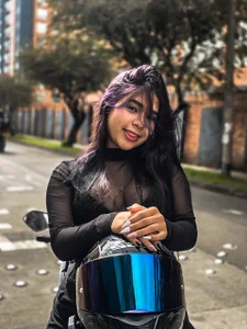 Mylarossiのbiker girlの 3枚の写真