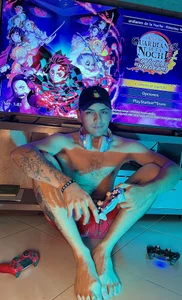 🎮🚀 de Max_Zambler  8 Imagens