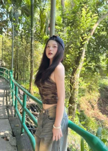 Linh_08 Public Foto 3