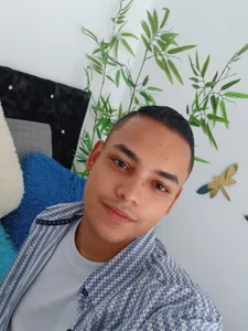 DeivyGH_ 🎵 Foto 3