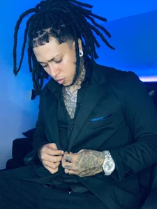 Zero-X9 SCHWARZER DIAMANT Foto