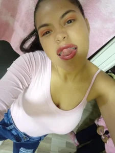 Saraa_Snow SEXY LATINA Pic