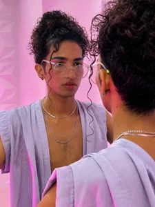 triiangel_latinboy me😏  2 снимка
