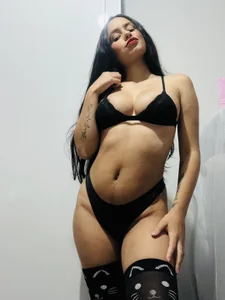 Ane_Sexy Public Pic 3