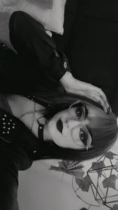 Liza_Sweett black and white Pic 8