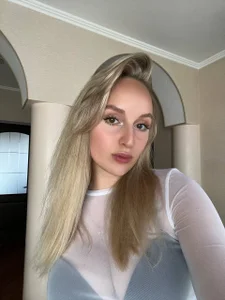 it's me:* de LorinaNhatsavang  Imagens