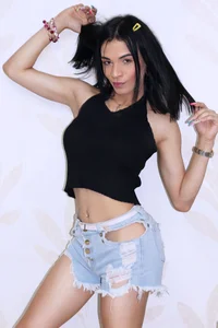 GEORGYNA-BIG Public Pic 8