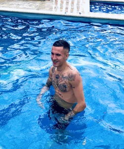 tattooedsmoker777 Public 사진