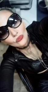 dominatrixredsonyja Me Bilde 2
