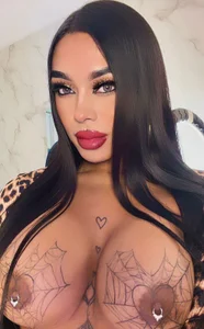 tinaqueen_noa I love it when you lose control 😈 Pic 2