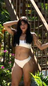 50 de Elena_Kink  Imagens