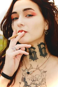 Lisa_Juicy: Public ( 8 фото)